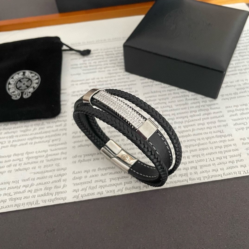Ch**me He**ts bracelets
